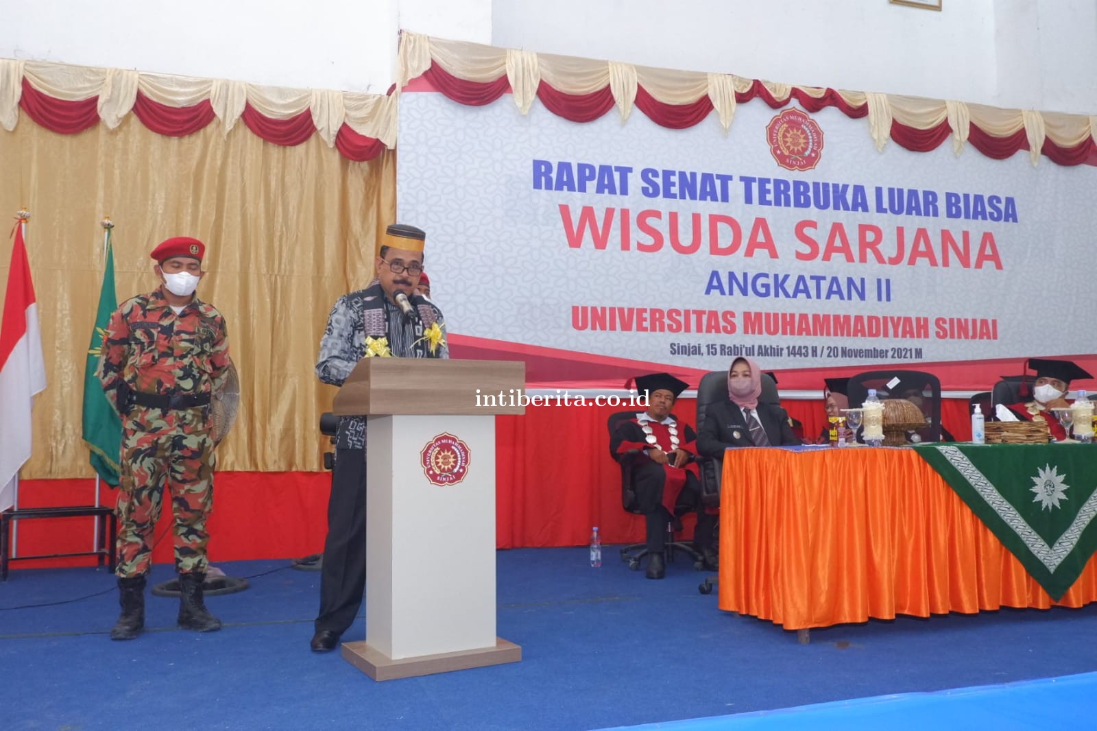 Ambarala Wakili Gubernur Apresiasi Ratusan Lulusan Umsi di Sinjai